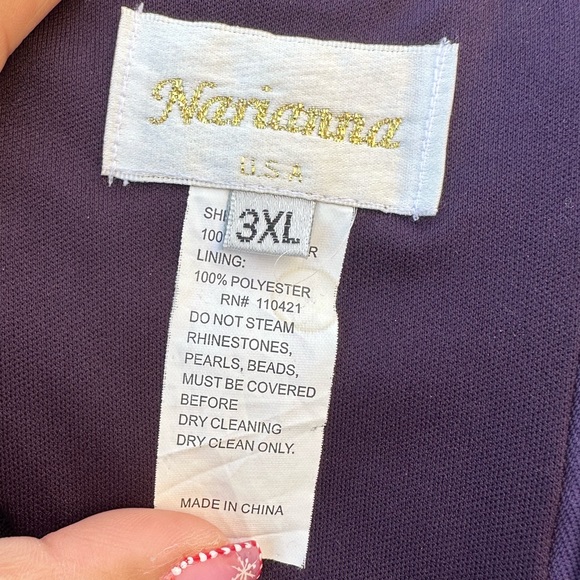 Narianna Sleeveless V Shape Beaded Top, Floral Dress - Picture 14 of 15